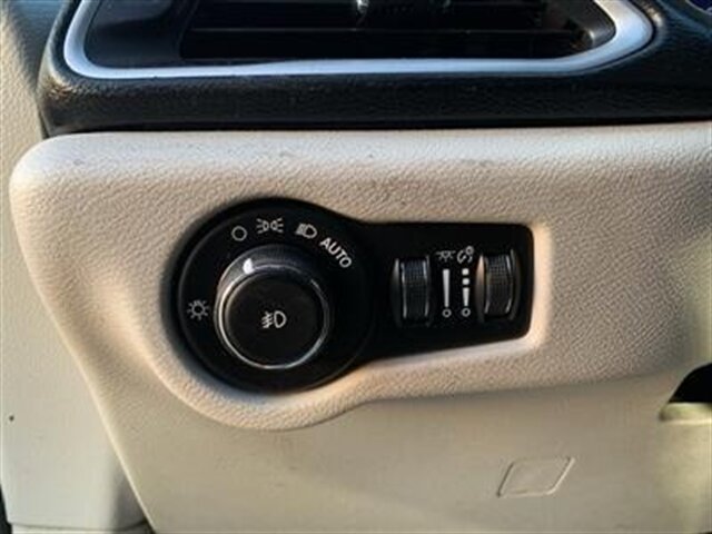 2017 Chrysler Pacifica Touring-L - Photo 24 - Palatine, IL 60074