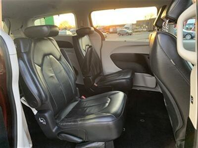 2017 Chrysler Pacifica Touring-L - Photo 15 - Palatine, IL 60074