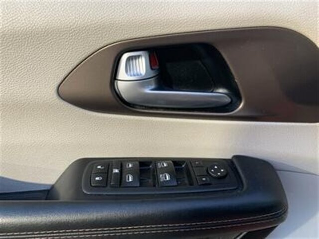 2017 Chrysler Pacifica Touring-L - Photo 25 - Palatine, IL 60074