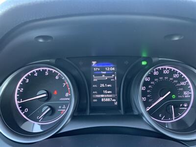 2021 Toyota Camry SE   - Photo 19 - Palatine, IL 60074