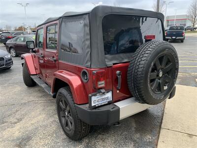 2012 Jeep Wrangler Unlimited Sahara   - Photo 6 - Palatine, IL 60074