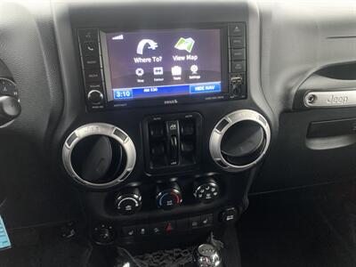 2012 Jeep Wrangler Unlimited Sahara   - Photo 21 - Palatine, IL 60074