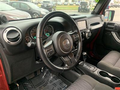 2012 Jeep Wrangler Unlimited Sahara   - Photo 17 - Palatine, IL 60074