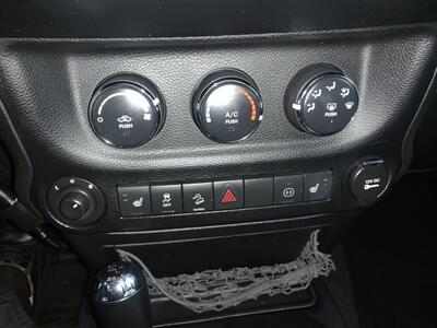 2012 Jeep Wrangler Unlimited Sahara   - Photo 24 - Palatine, IL 60074