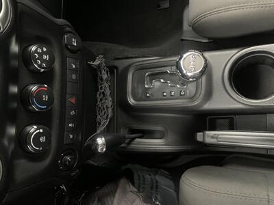 2012 Jeep Wrangler Unlimited Sahara   - Photo 23 - Palatine, IL 60074