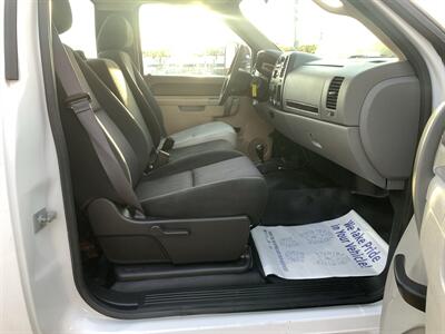 2013 Chevrolet Silverado 2500HD Work Truck   - Photo 18 - Palatine, IL 60074