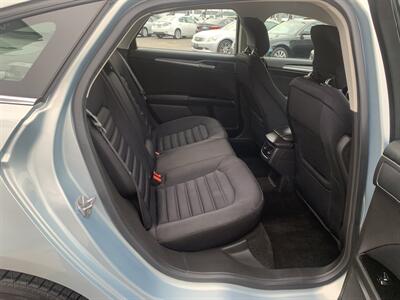 2014 Ford Fusion Hybrid SE   - Photo 9 - Palatine, IL 60074