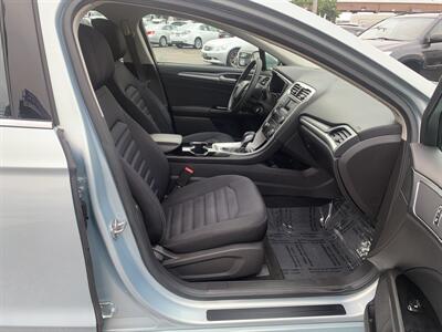 2014 Ford Fusion Hybrid SE   - Photo 12 - Palatine, IL 60074