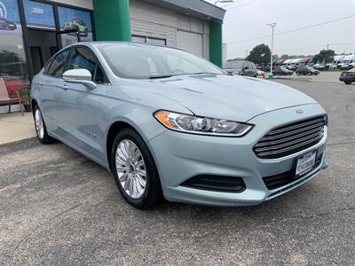 2014 Ford Fusion Hybrid SE   - Photo 3 - Palatine, IL 60074