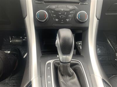 2014 Ford Fusion Hybrid SE   - Photo 23 - Palatine, IL 60074