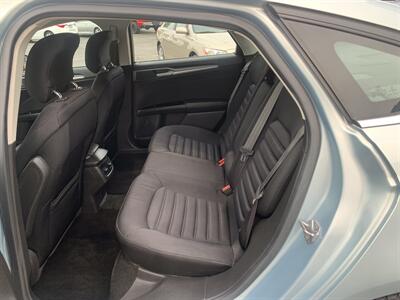 2014 Ford Fusion Hybrid SE   - Photo 15 - Palatine, IL 60074