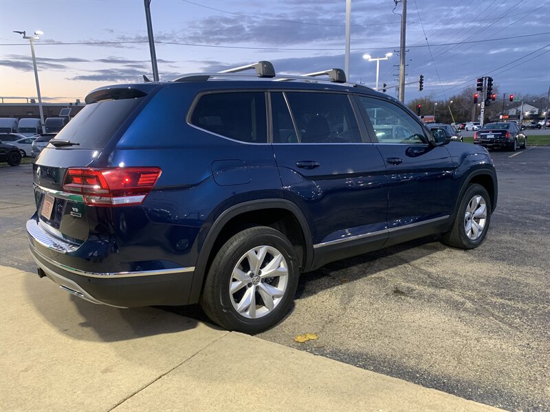 2018 Volkswagen Atlas V6 SEL photo 4