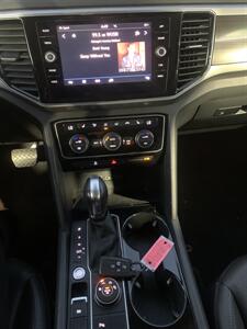 2018 Volkswagen Atlas V6 SEL 4Motion - Photo 33 - Palatine, IL 60074