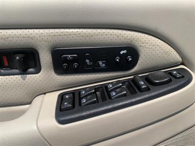 2005 Cadillac Escalade EXT   - Photo 18 - Palatine, IL 60074