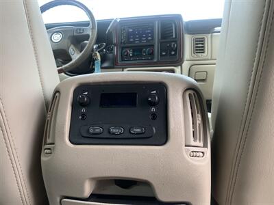 2005 Cadillac Escalade EXT   - Photo 17 - Palatine, IL 60074