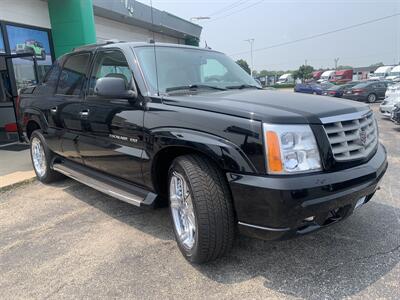 2005 Cadillac Escalade EXT   - Photo 3 - Palatine, IL 60074