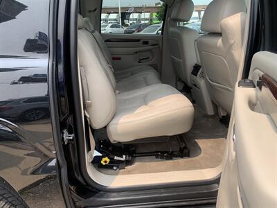 2005 Cadillac Escalade EXT   - Photo 13 - Palatine, IL 60074