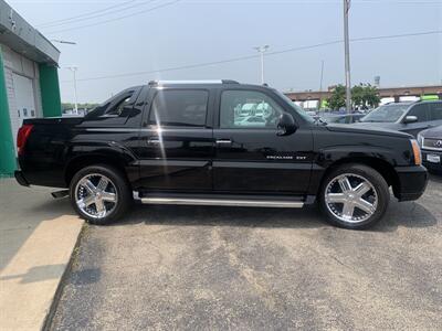2005 Cadillac Escalade EXT   - Photo 5 - Palatine, IL 60074