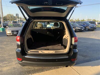 2017 Jeep Grand Cherokee Limited   - Photo 9 - Palatine, IL 60074