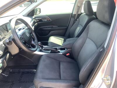 2017 Honda Accord LX - Photo 15 - Palatine, IL 60074