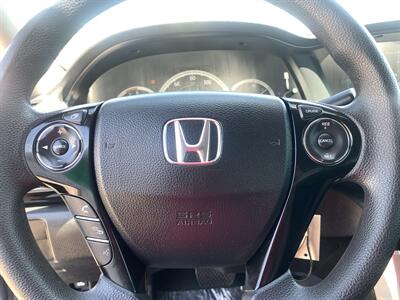 2017 Honda Accord LX - Photo 17 - Palatine, IL 60074
