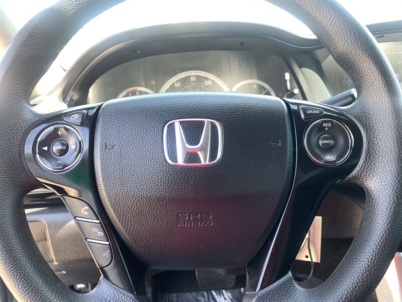 2017 Honda Accord LX - Photo 17 - Palatine, IL 60074