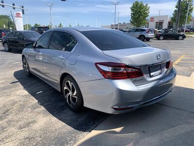 2017 Honda Accord LX - Photo 7 - Palatine, IL 60074