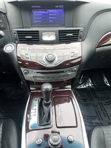 2015 INFINITI Q70 Sport   - Photo 30 - Palatine, IL 60074