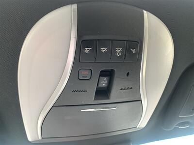 2015 INFINITI Q70 Sport   - Photo 33 - Palatine, IL 60074