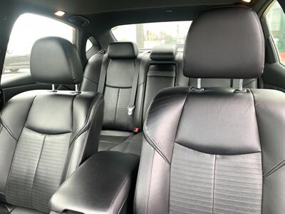 2015 INFINITI Q70 Sport   - Photo 9 - Palatine, IL 60074