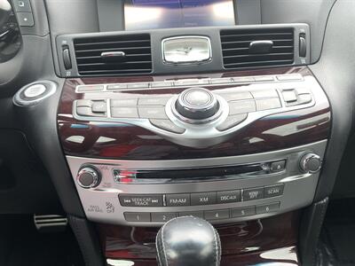 2015 INFINITI Q70 Sport   - Photo 29 - Palatine, IL 60074