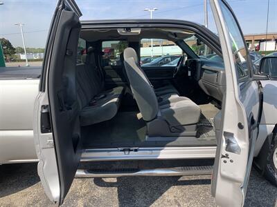 2004 Chevrolet Silverado 1500 LS   - Photo 17 - Palatine, IL 60074