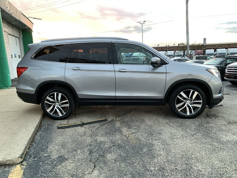 2017 Honda Pilot Touring - Photo 4 - Palatine, IL 60074