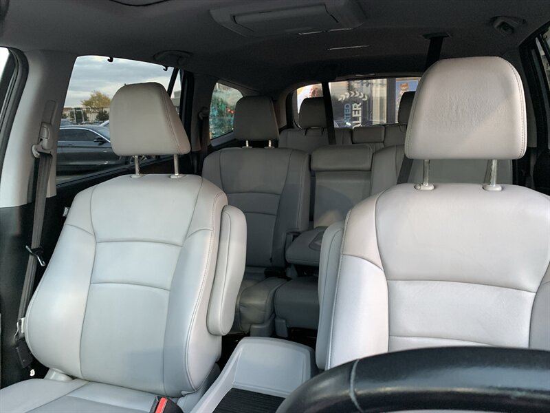 2017 Honda Pilot Touring - Photo 13 - Palatine, IL 60074