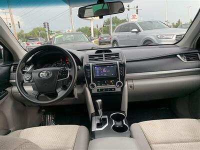2014 Toyota Camry LE   - Photo 13 - Palatine, IL 60074