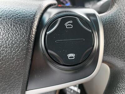 2014 Toyota Camry LE   - Photo 19 - Palatine, IL 60074