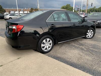 2014 Toyota Camry LE   - Photo 5 - Palatine, IL 60074