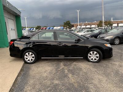 2014 Toyota Camry LE   - Photo 4 - Palatine, IL 60074