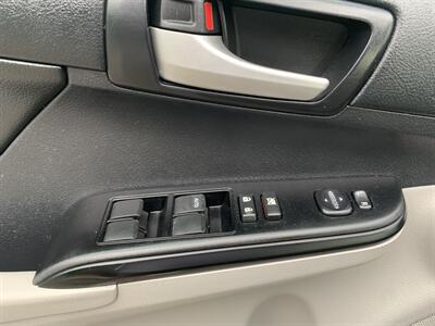 2014 Toyota Camry LE   - Photo 16 - Palatine, IL 60074