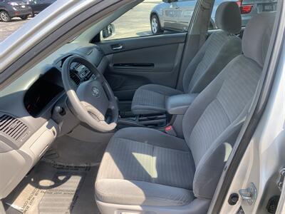 2005 Toyota Camry LE V6   - Photo 14 - Palatine, IL 60074