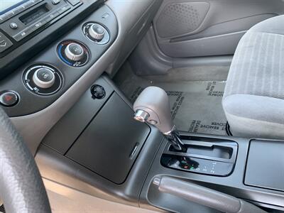 2005 Toyota Camry LE V6   - Photo 21 - Palatine, IL 60074