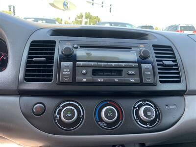 2005 Toyota Camry LE V6   - Photo 20 - Palatine, IL 60074
