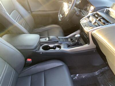 2016 Lexus NX 300h   - Photo 14 - Palatine, IL 60074