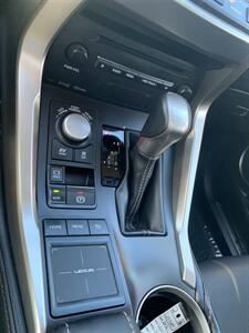 2016 Lexus NX 300h   - Photo 32 - Palatine, IL 60074