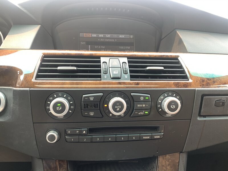 2008 BMW 5 Series 528xi - Photo 20 - Palatine, IL 60074