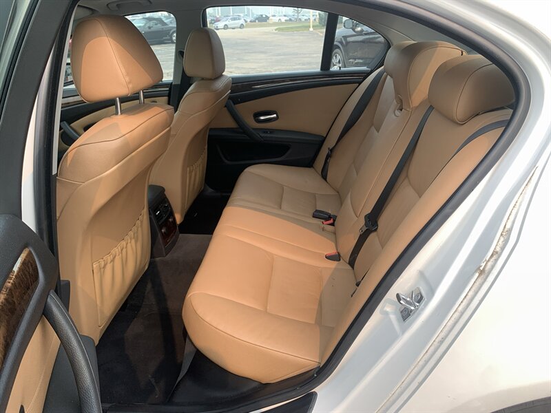 2008 BMW 5 Series 528xi - Photo 12 - Palatine, IL 60074