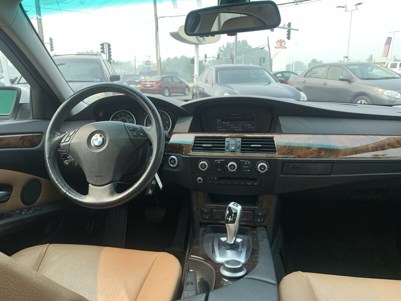 2008 BMW 5 Series 528xi - Photo 15 - Palatine, IL 60074