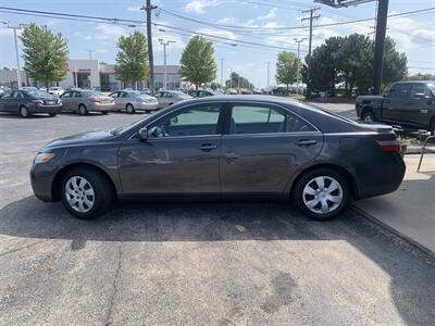 2009 Toyota Camry LE   - Photo 8 - Palatine, IL 60074