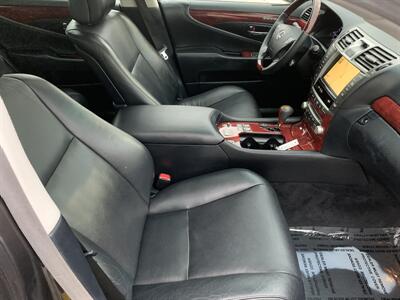 2010 Lexus LS 460   - Photo 14 - Palatine, IL 60074