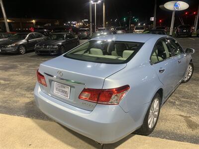 2011 Lexus ES 350   - Photo 7 - Palatine, IL 60074